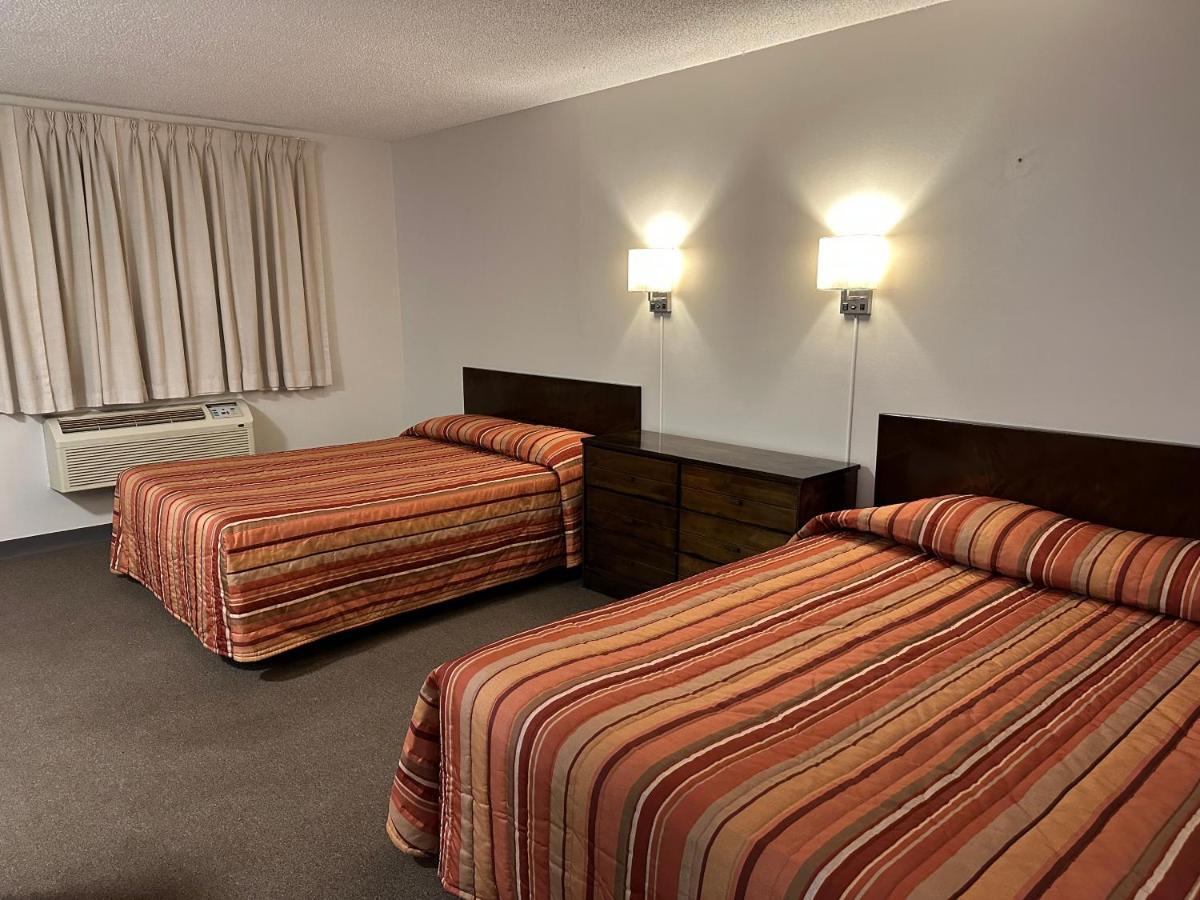 Yellow Quill Motel Portage la Prairie Extérieur photo