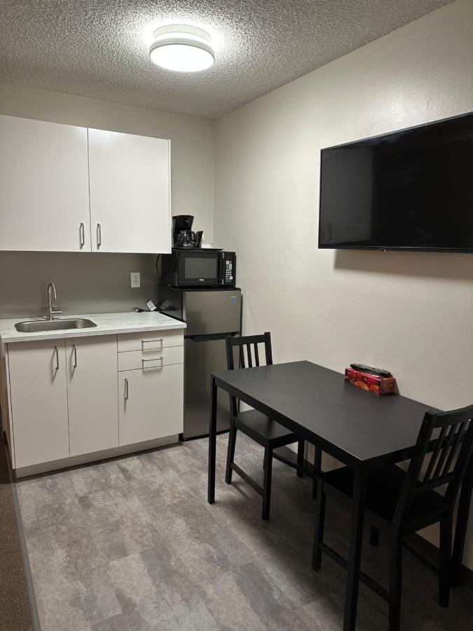 Yellow Quill Motel Portage la Prairie Extérieur photo