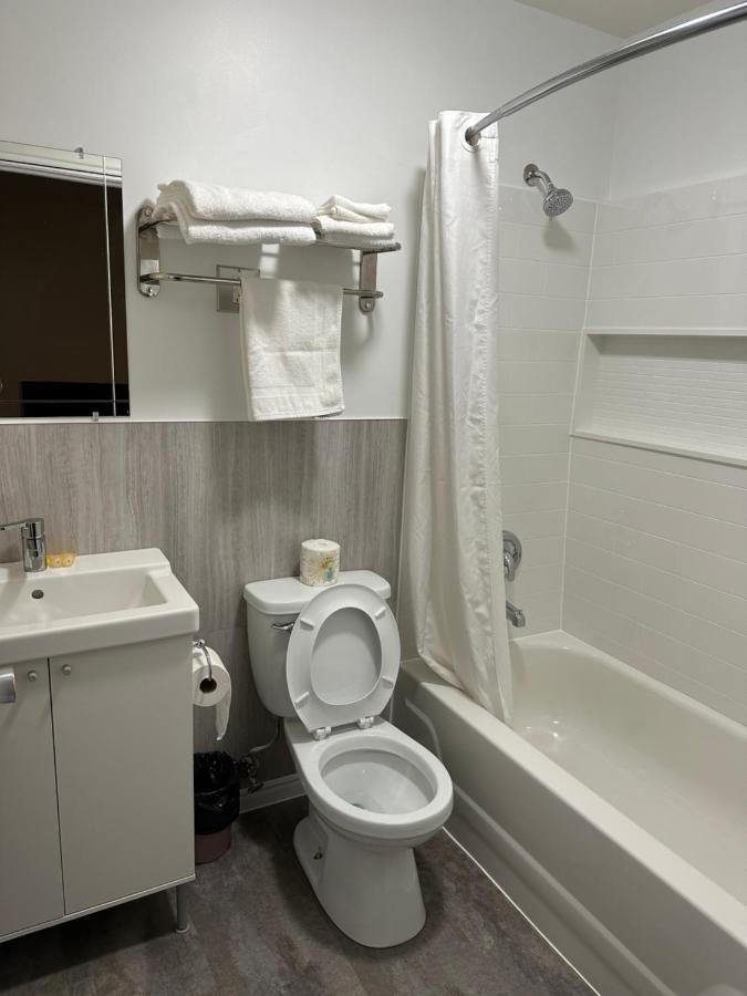Yellow Quill Motel Portage la Prairie Extérieur photo
