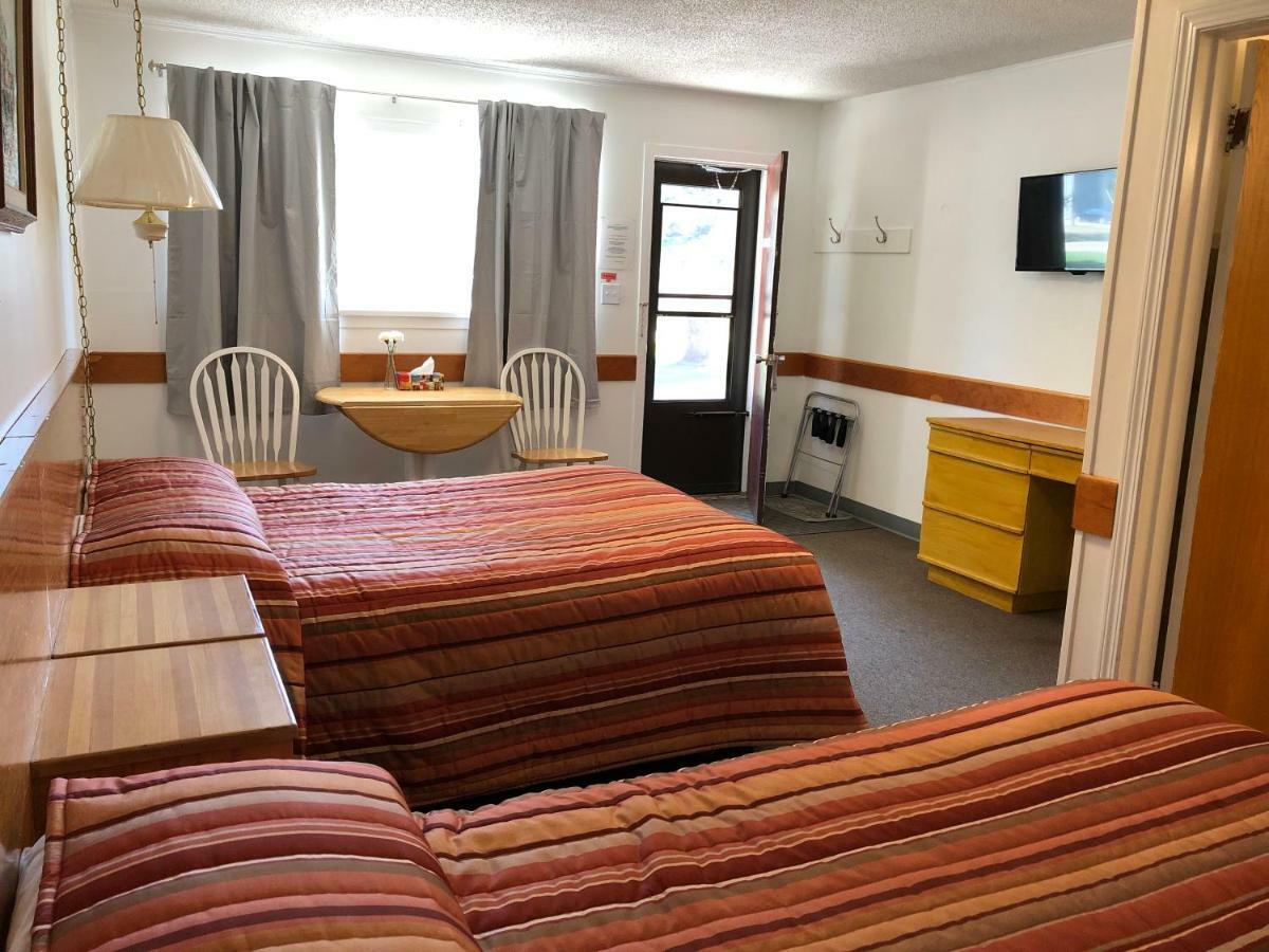 Yellow Quill Motel Portage la Prairie Extérieur photo